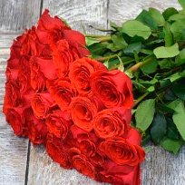 Посмотрите розы в Челябинске от компании Цветочный блюз!